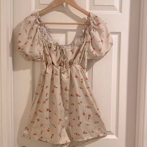 Coquette floral romper~with pockets!!
